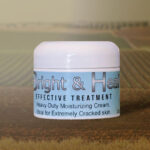 Bright & Heal moisturizes and protects the skin